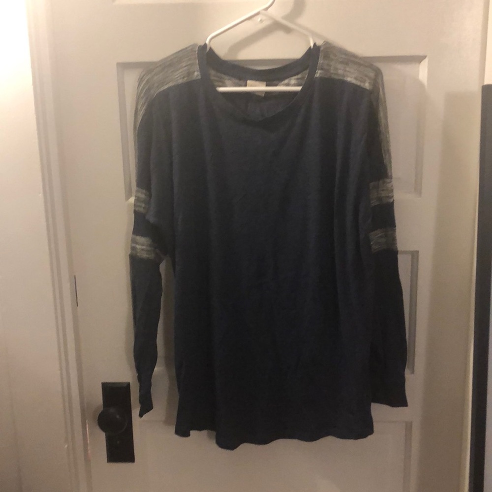 Victoria’s Secret pink lingerie sleeve top